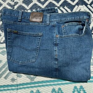 Mens Lee Jeans 42” X 32” Great condition!